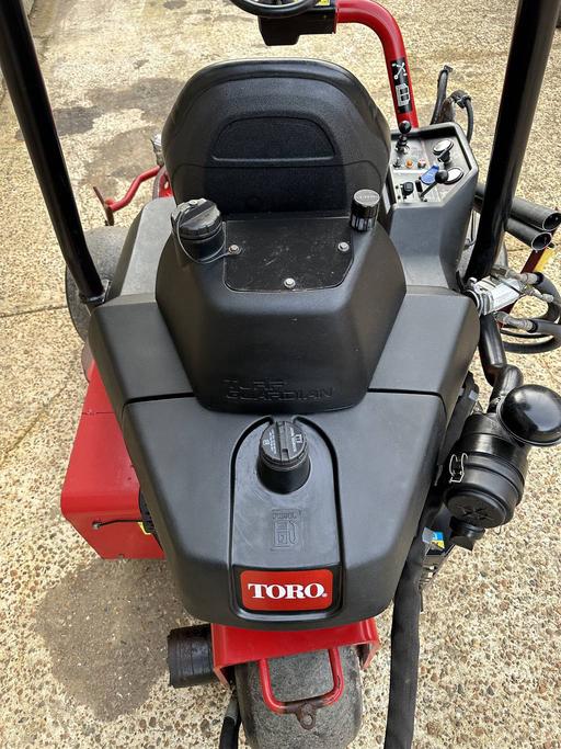 Toro best sale greensmaster 3250d